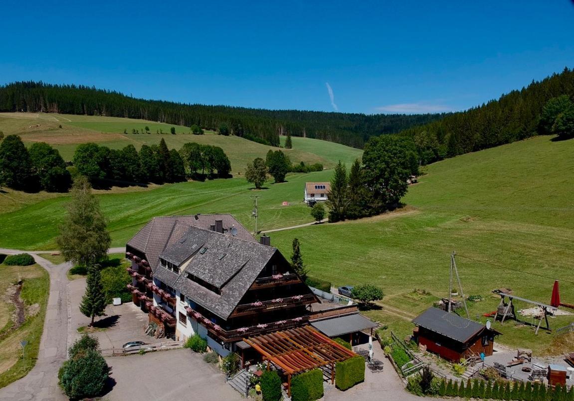 Landgasthof Jostalstüble Hotel Titisee-Neustadt Exterior foto